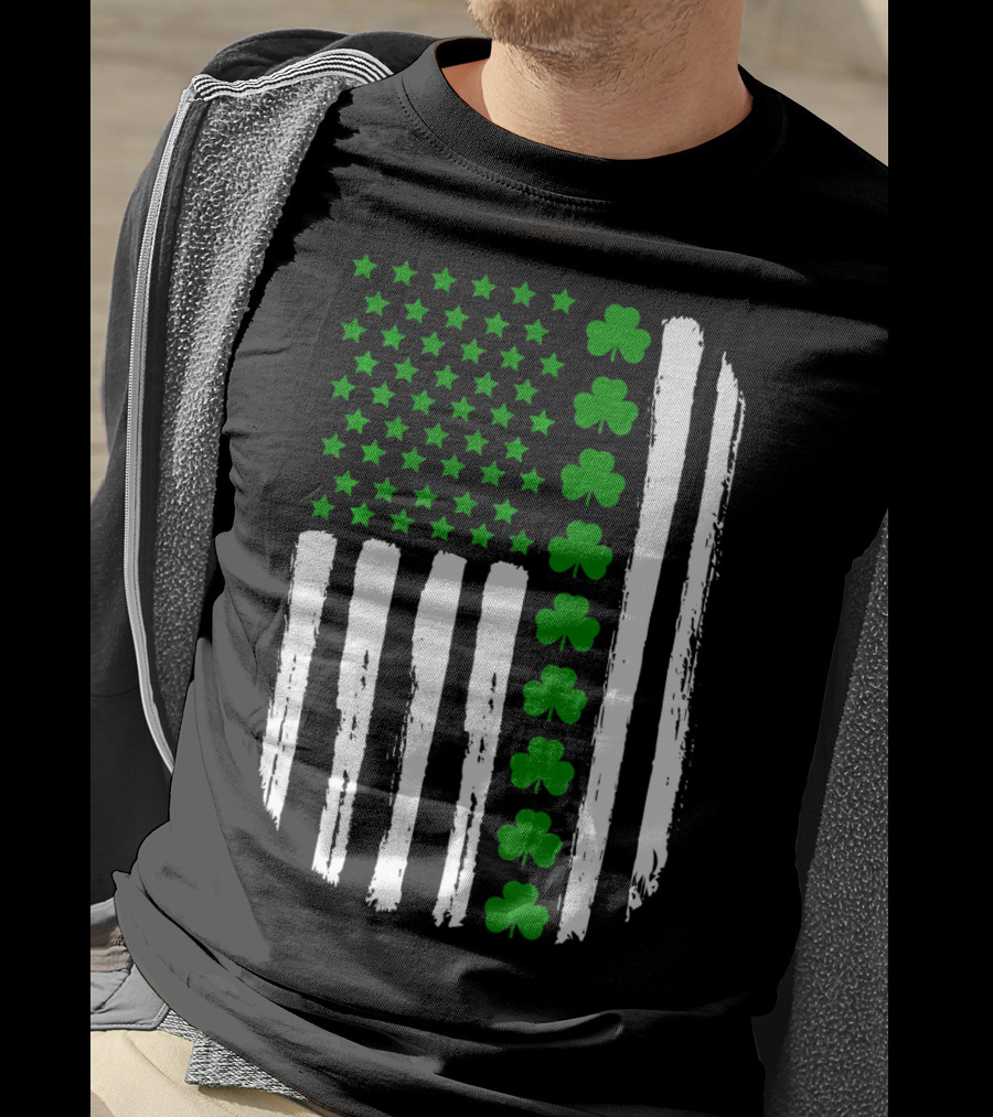USA Flag With Green 4 Leaf Clover For St. Patrick Day T-Shirt