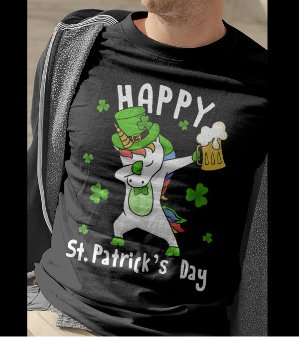 Happy St. Patrick's Day Dabbing Unicorn With Leprechaun Hat And Beer Mug T-Shirt