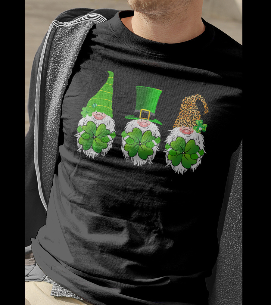 Gnomes Shamrock Leprechaun Green Leopard Saint Patrick's Day T-Shirt