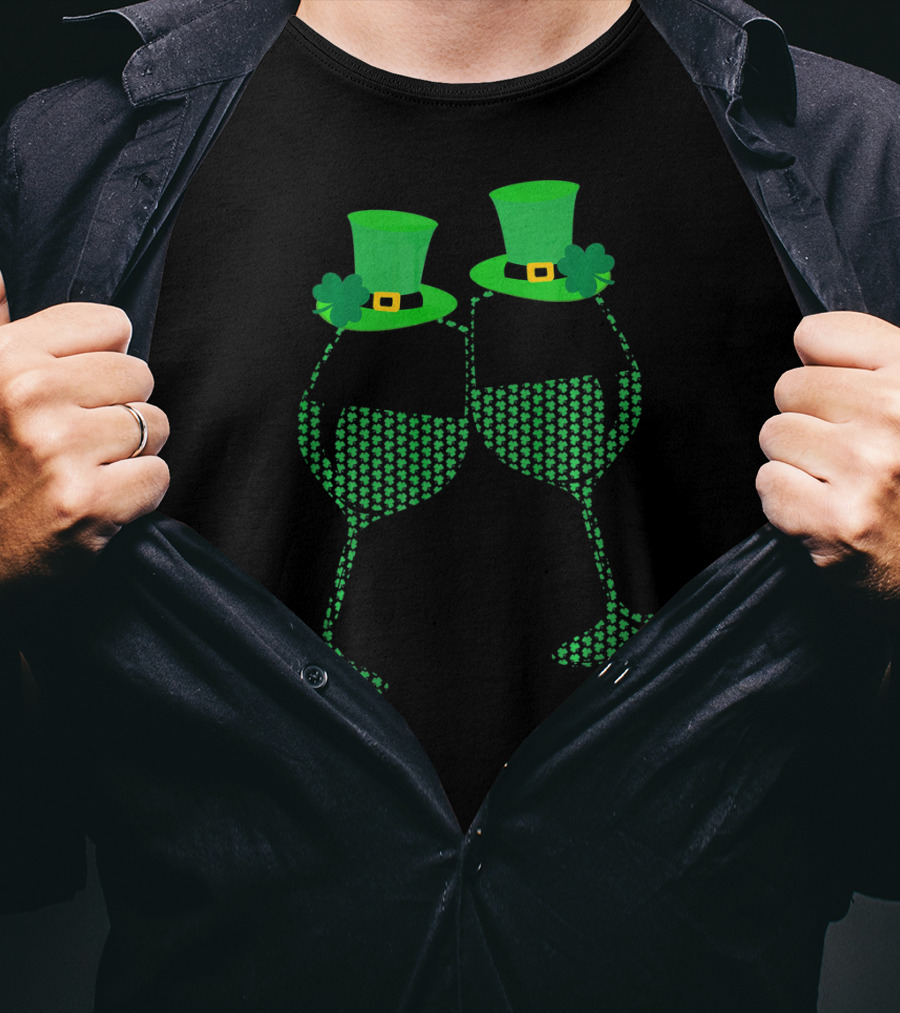 Wine Glasses Shamrock Leprechaun Hats St. Patrick's Day T-Shirt