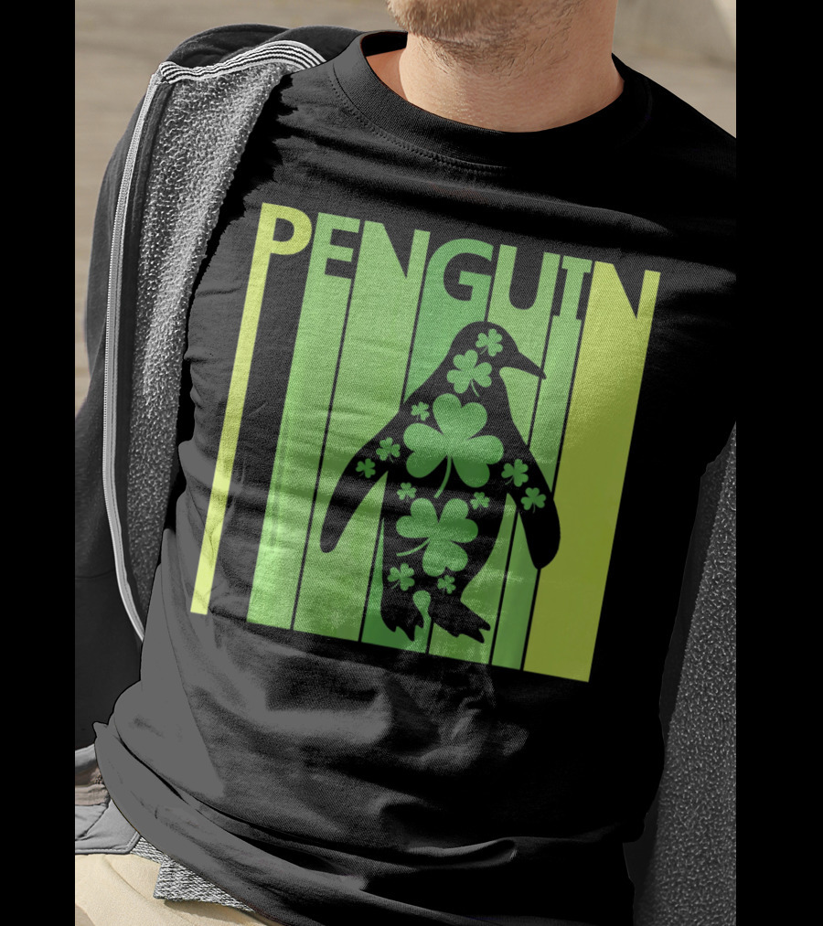 Lucky Penguin St Patricks Day Clover Penguin T-Shirt