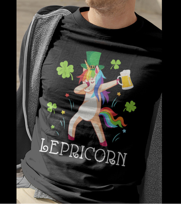 Leprechaun Unicorn Dabbing Drinking Beer With Shamrocks And Rainbow Tail T-Shirt