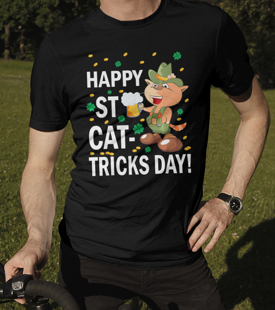 Happy St Cat-Tricks Day Cat Leprechaun Drinking Beer With Clovers And Gold Coins T-Shirt
