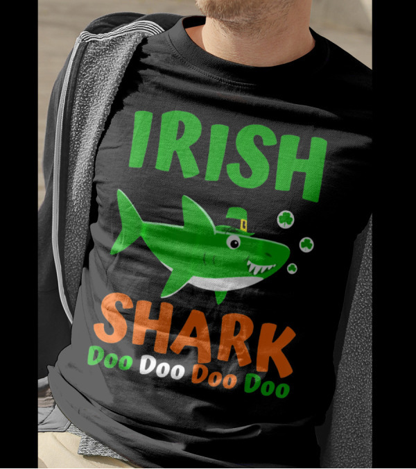 Irish Shark Doo Doo Doo Leprechaun Hat And Shamrocks T-Shirt