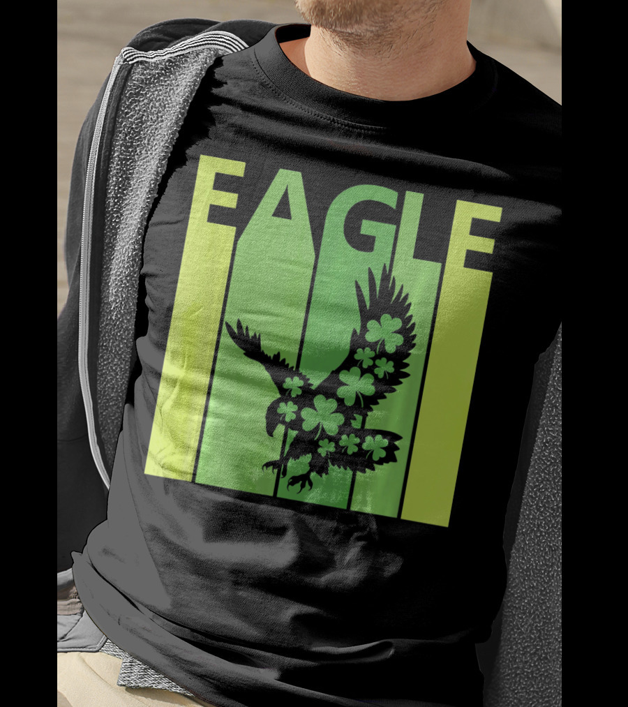 Lucky Irish Shamrock Eagle St Patricks Day T-Shirt