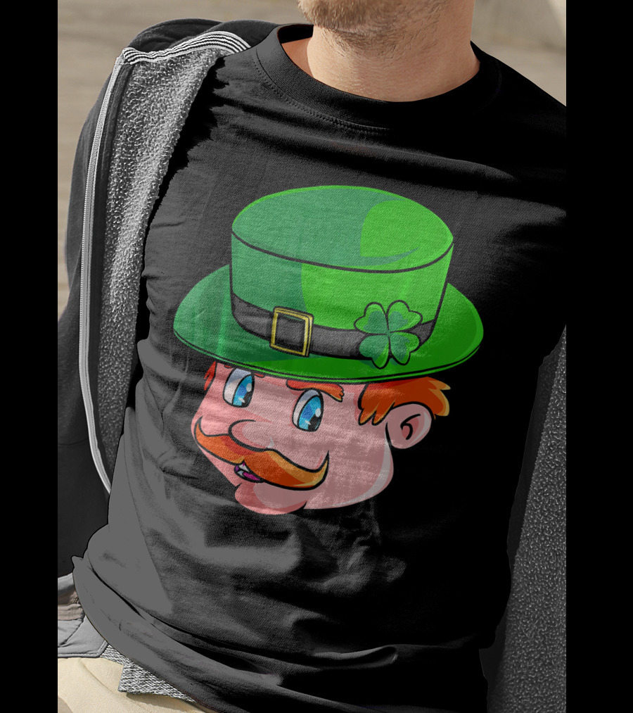 Leprechaun Face With Green Hat And Shamrock T-Shirt