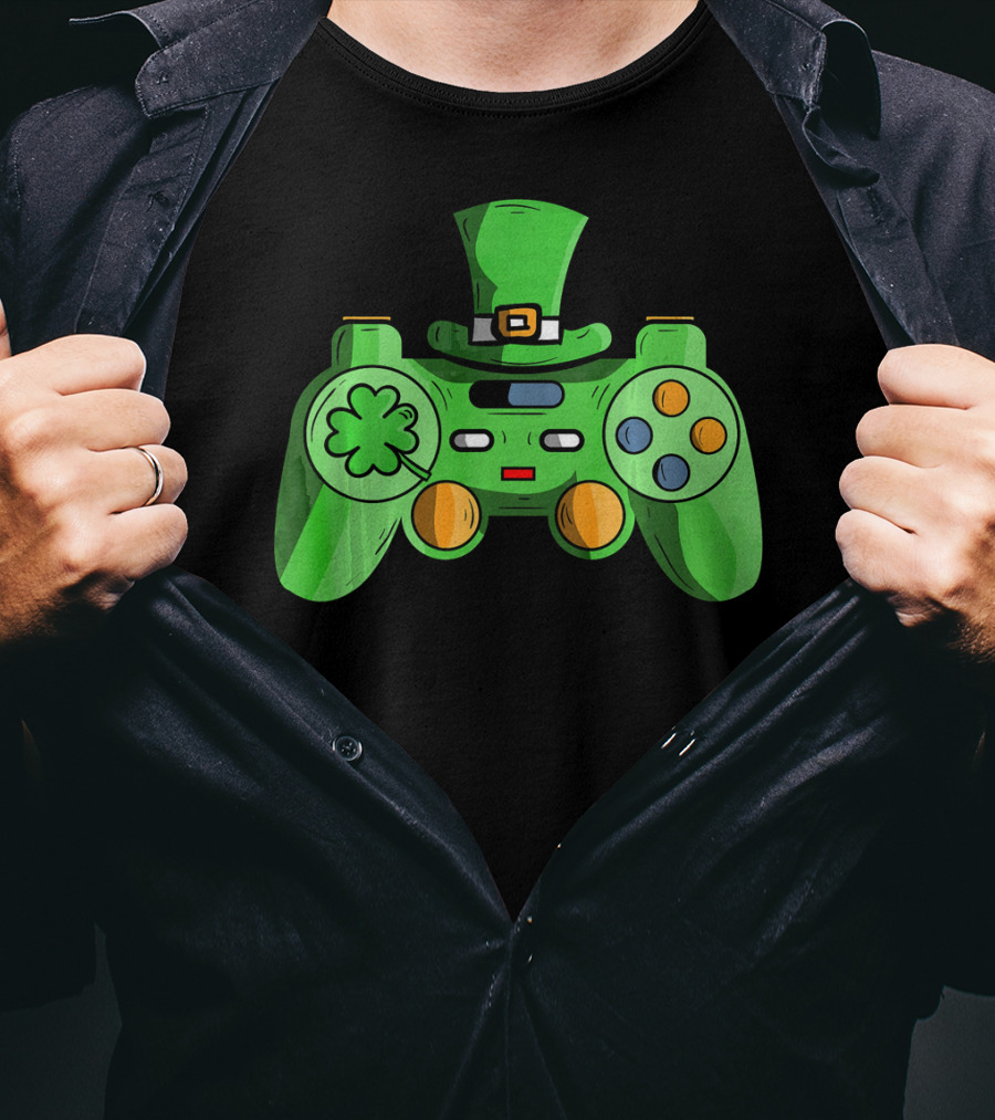 St Patrick's Day Gamer Controller With Shamrock And Hat T-Shirt