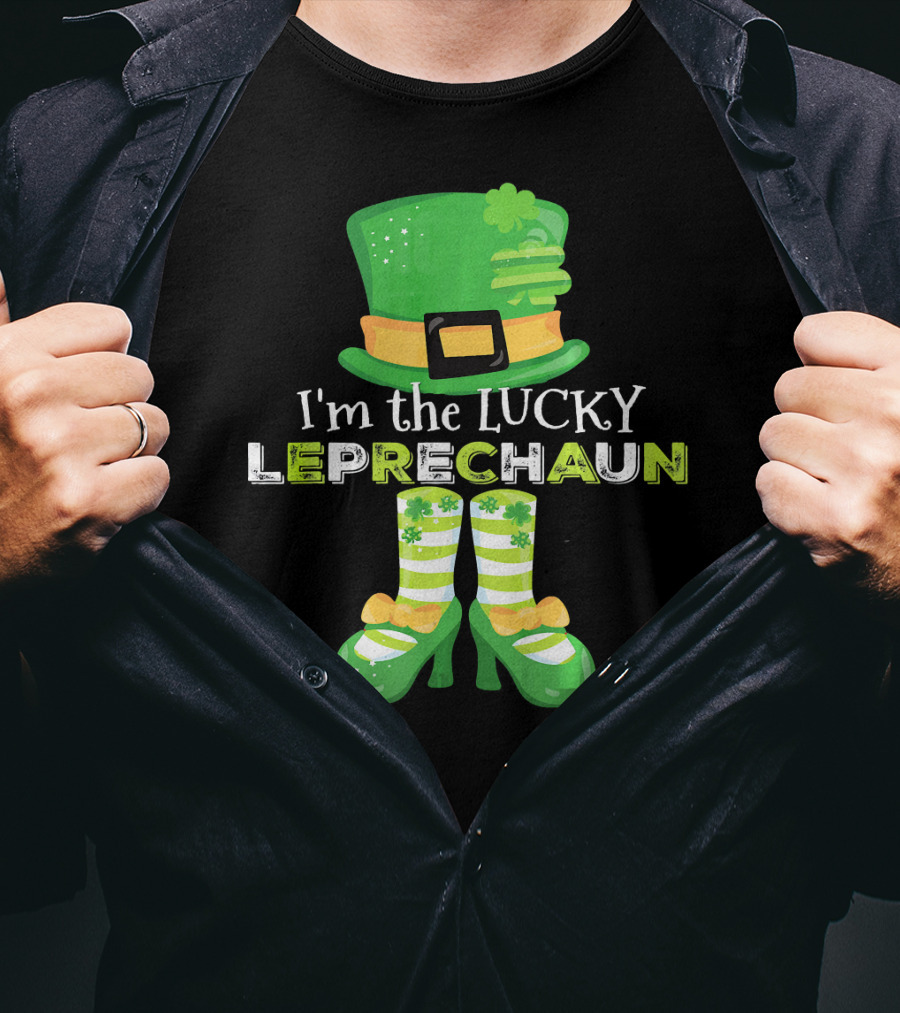 I'm The Lucky Leprechaun Green Hat And Shoes With Clovers T-Shirt