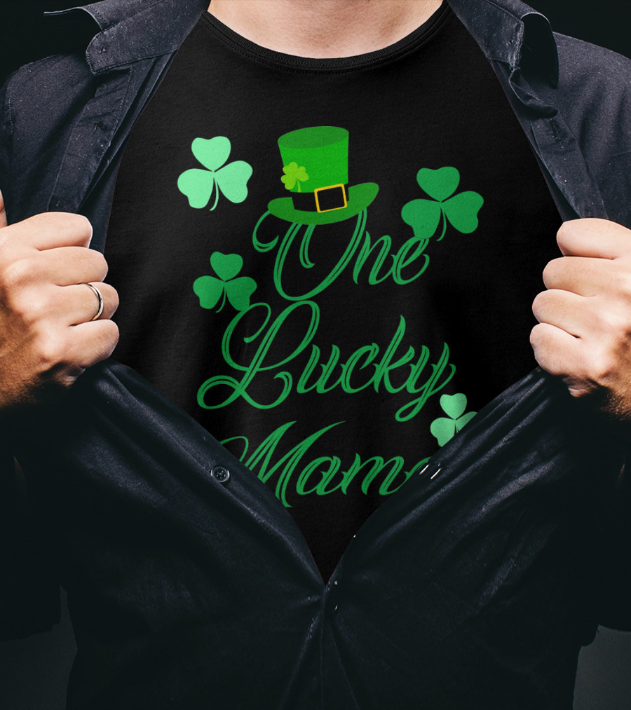 Irish St Patricks Day One Lucky Mama Shamrock Hat T-Shirt