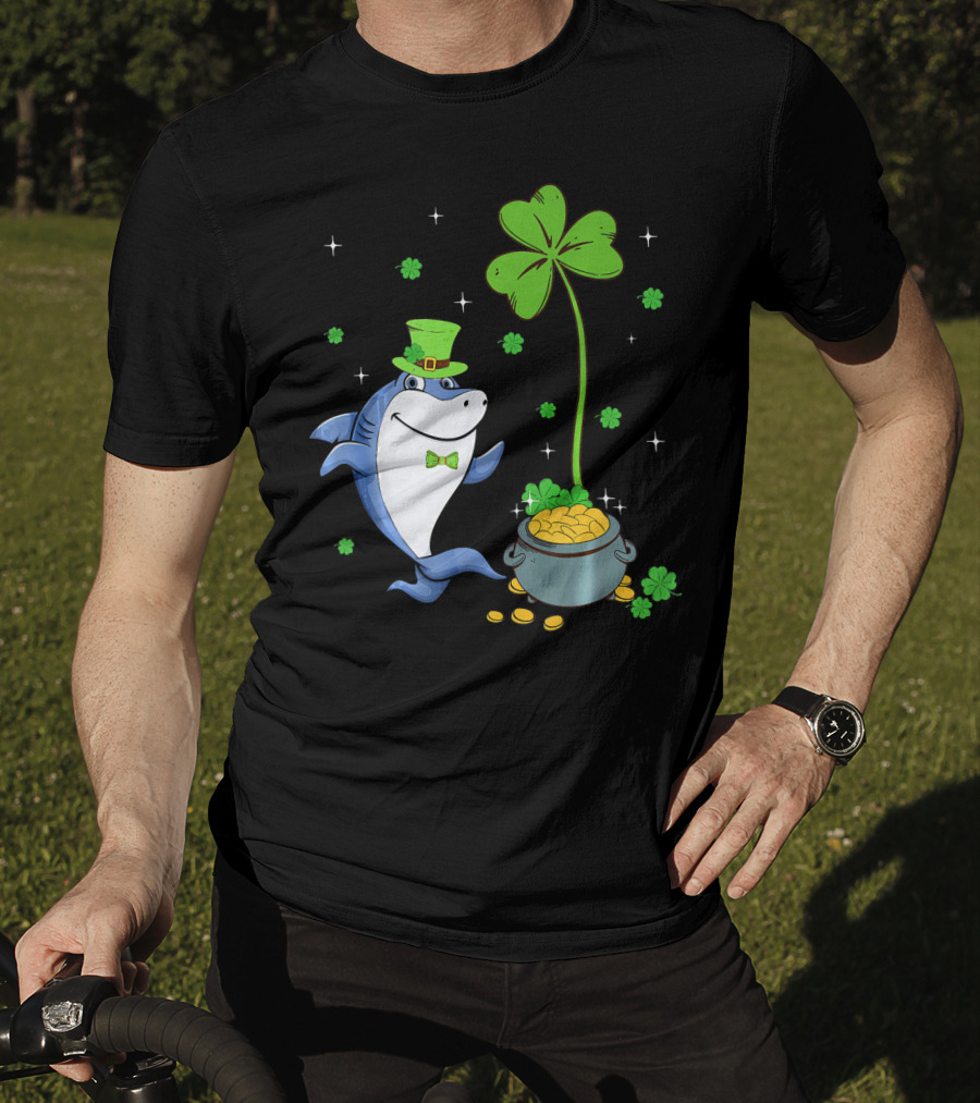 St Patricks Shamrock Leprechaun Shark With Pot Of Gold T-Shirt