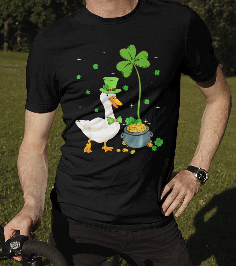 Shamrock Duck With Leprechaun Hat And Pot Of Gold T-Shirt