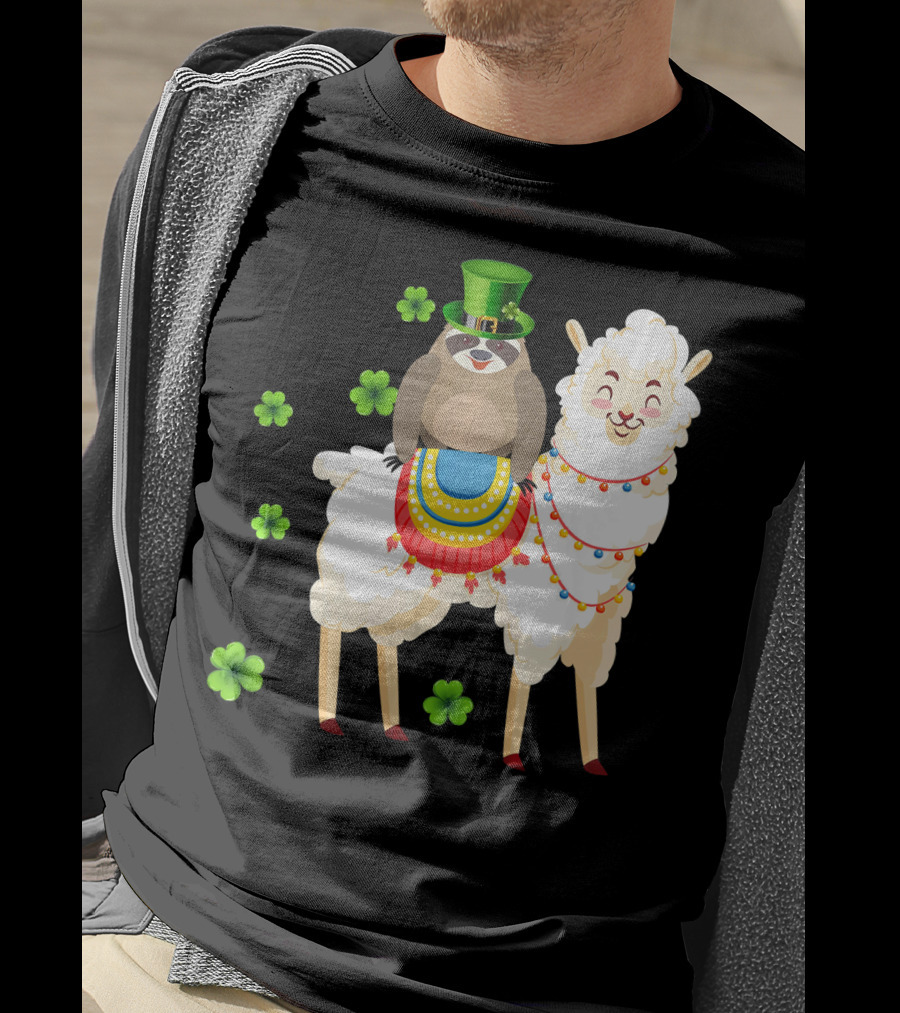 Leprechaun Sloth Riding Llama St Patrick's Day With Shamrocks T-Shirt