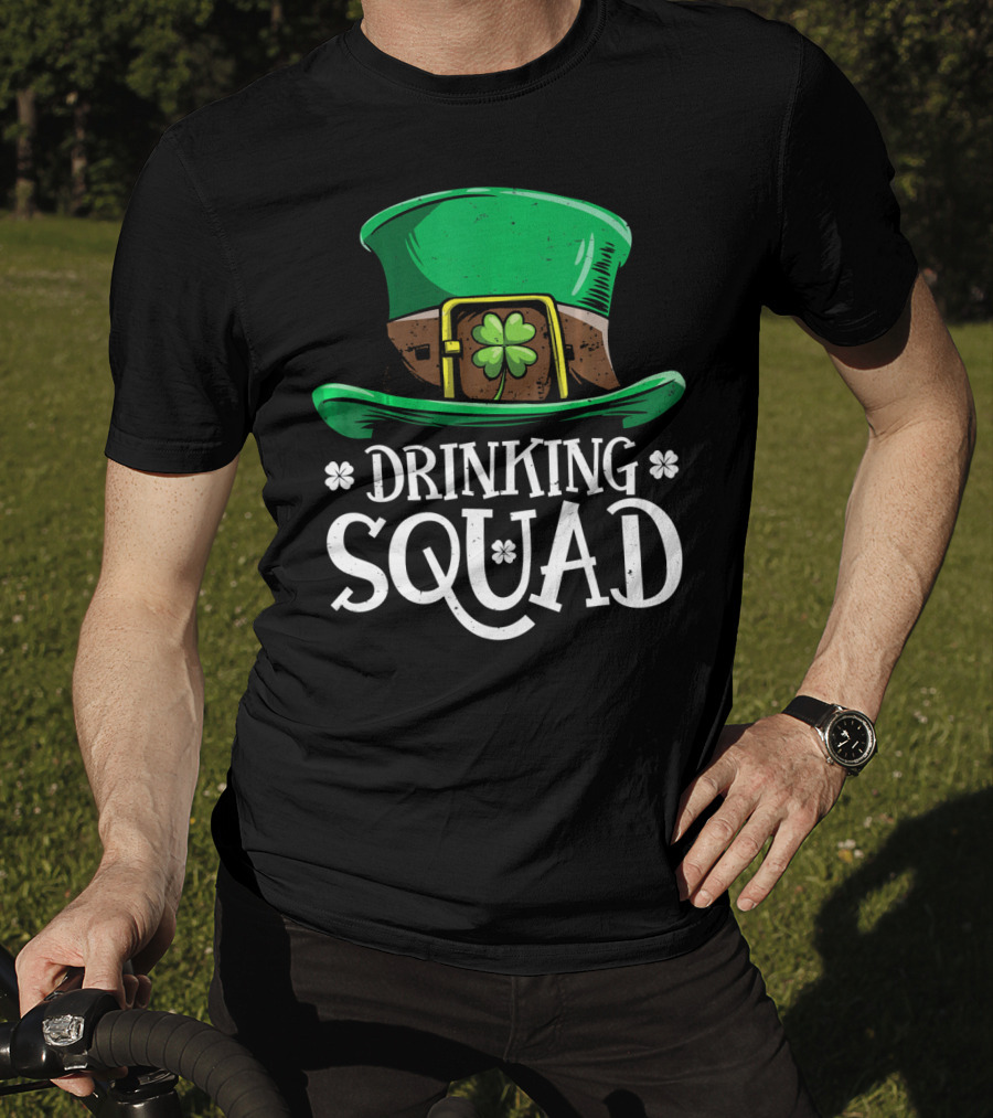 Leprechaun Drinking Squad St Pat Green Hat Clover St Patrick's Day T-Shirt