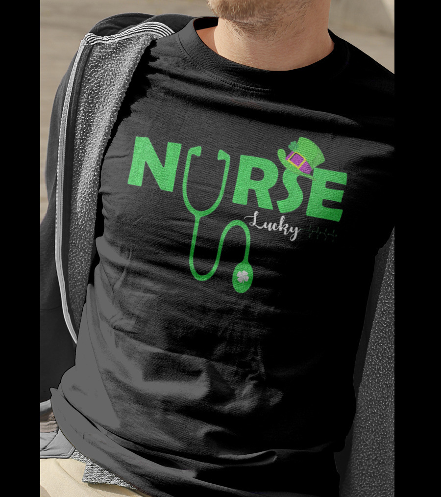 Lucky Nurse St. Patrick's Day With Shamrock Stethoscope And Leprechaun Hat T-Shirt