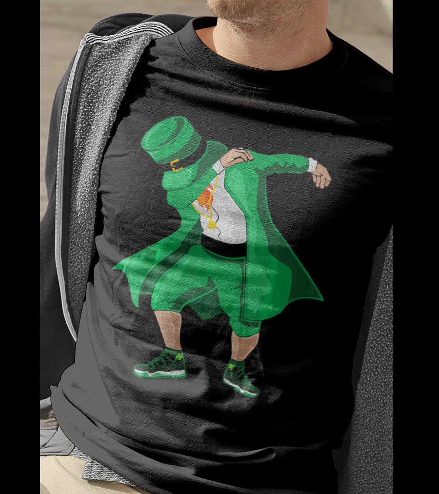 Dabbing Irish Leprechaun In Green Suit With Shamrock Shoes T-Shirt