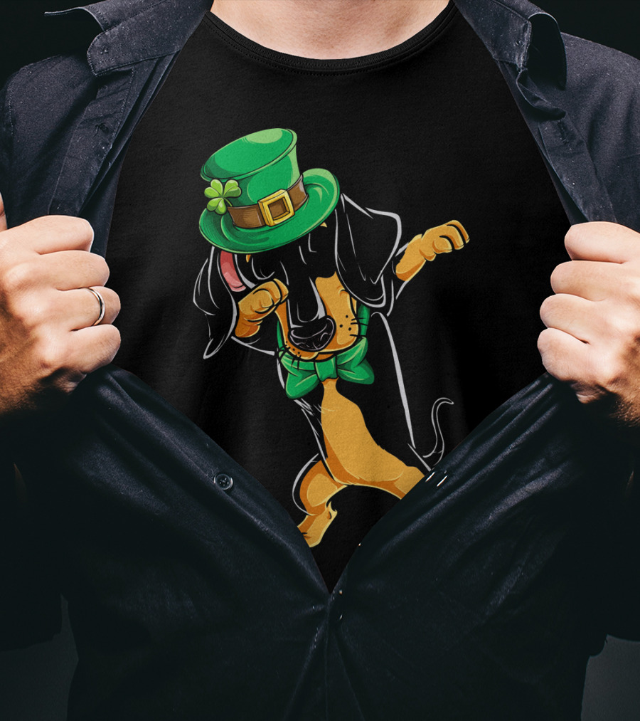 St. Patrick's Day Dabbing Dachshund With Green Hat And Bowtie T-Shirt