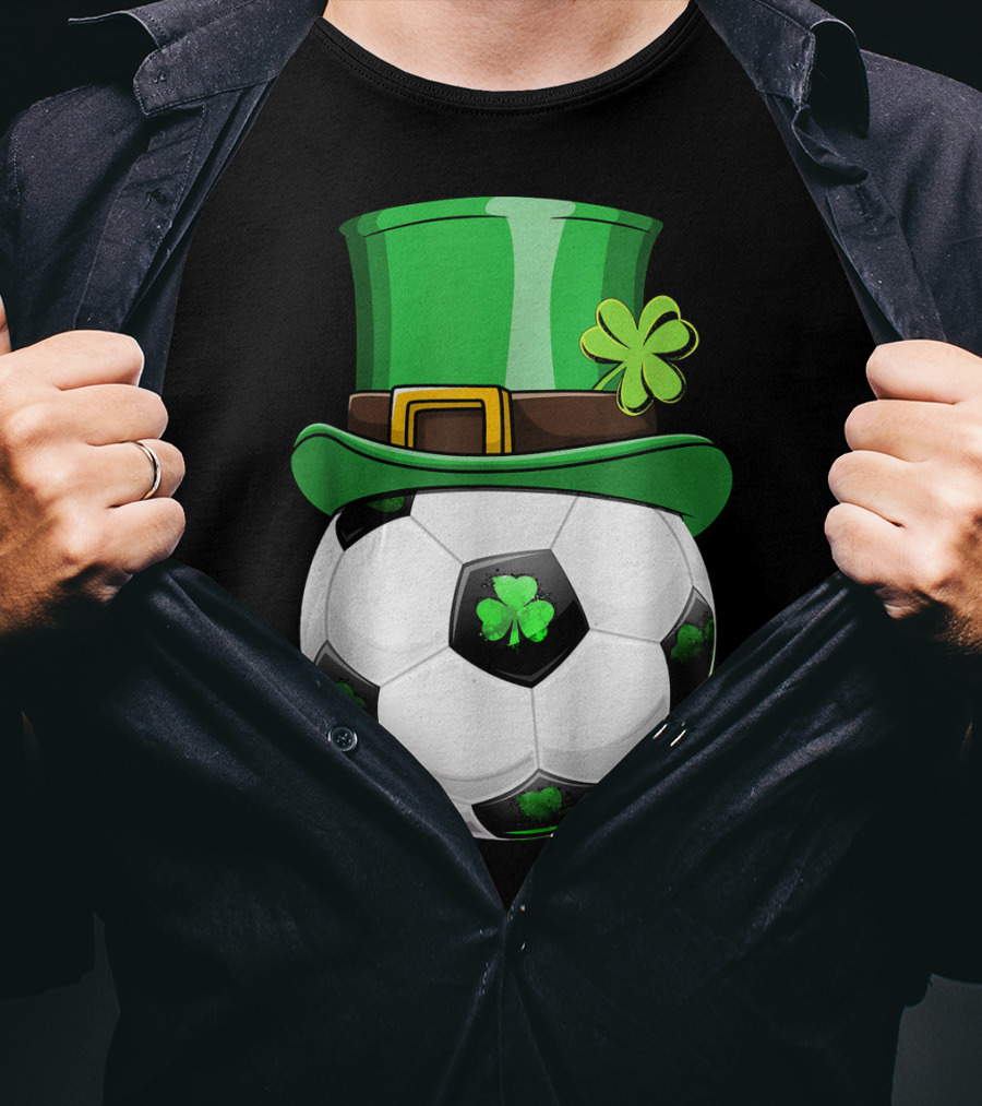 Leprechaun Soccer Funny St. Patrick's Day Hat With Shamrock Soccer Ball T-Shirt