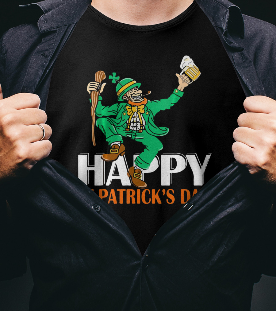 Happy St. Patrick's Day Green Celebrating Beer And Shamrock T-Shirt