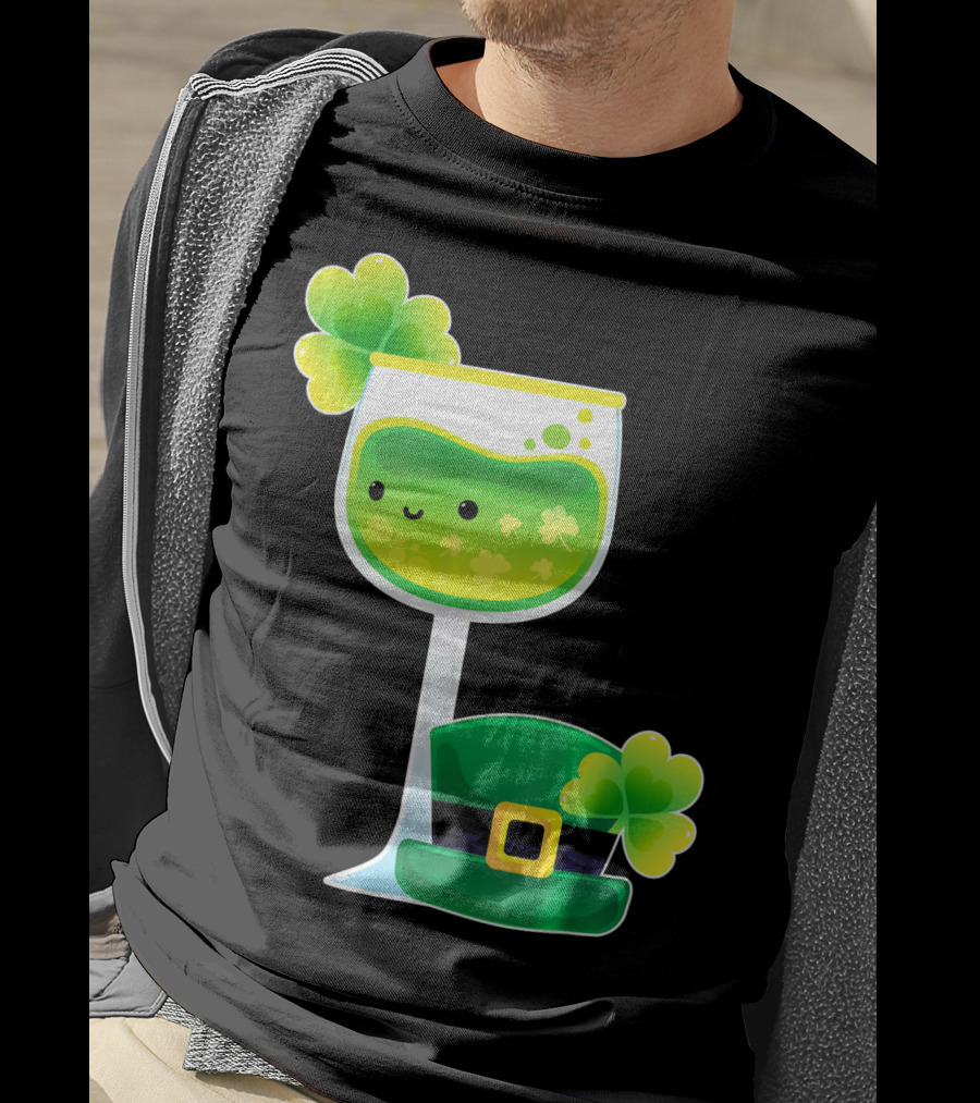 Saint Patrick's Day Green Shamrock Wine Glass With Leprechaun Hat T-Shirt