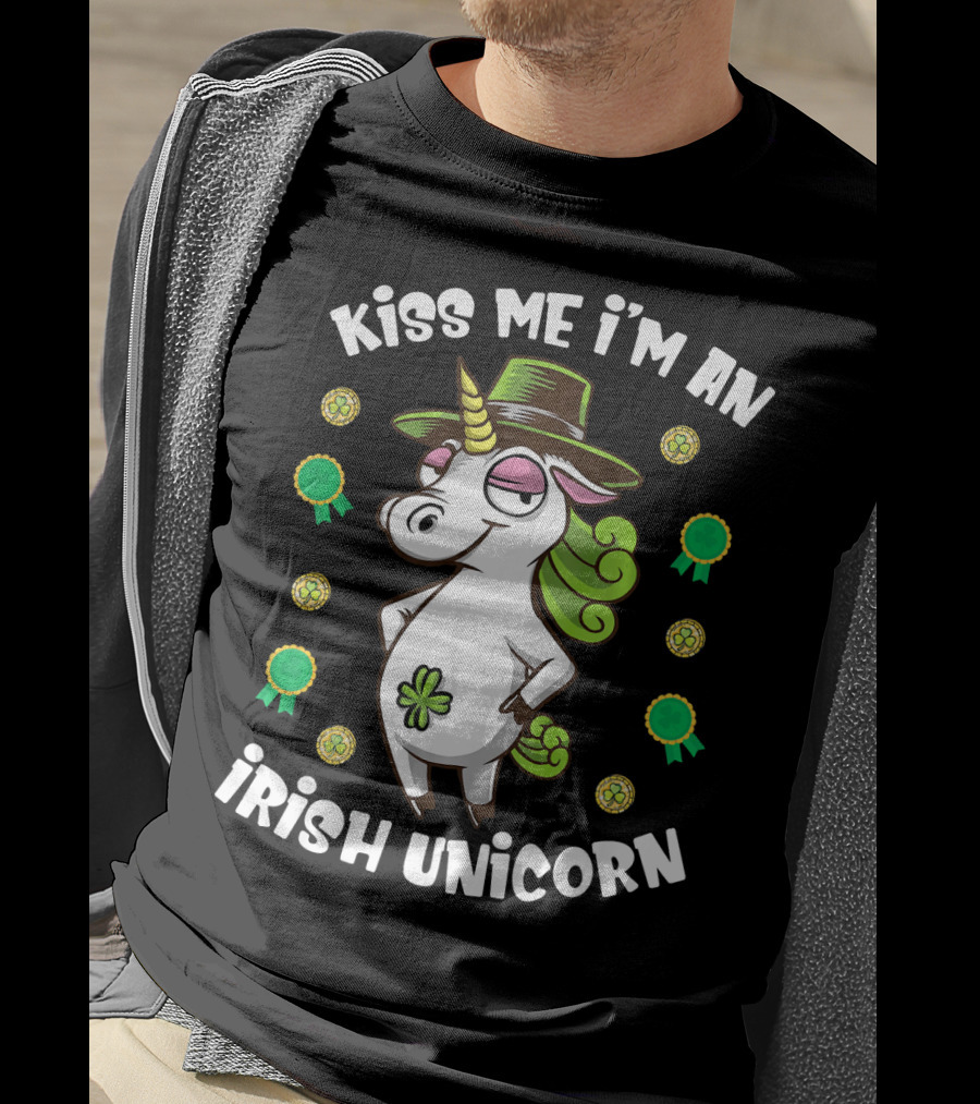 Kiss Me I'm An Irish Unicorn Shamrocks And Gold T-Shirt