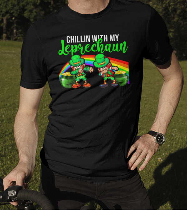 Chillin With My Leprechaun St Patricks Rainbow Pot Of Gold T-Shirt