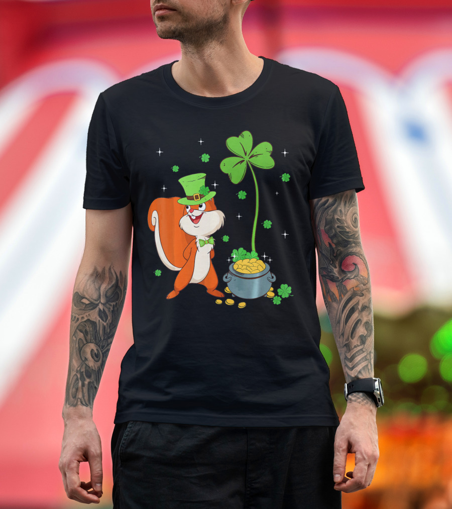 Leprechaun Squirrel with Shamrock and Pot of Gold St Patricks T-Shirt