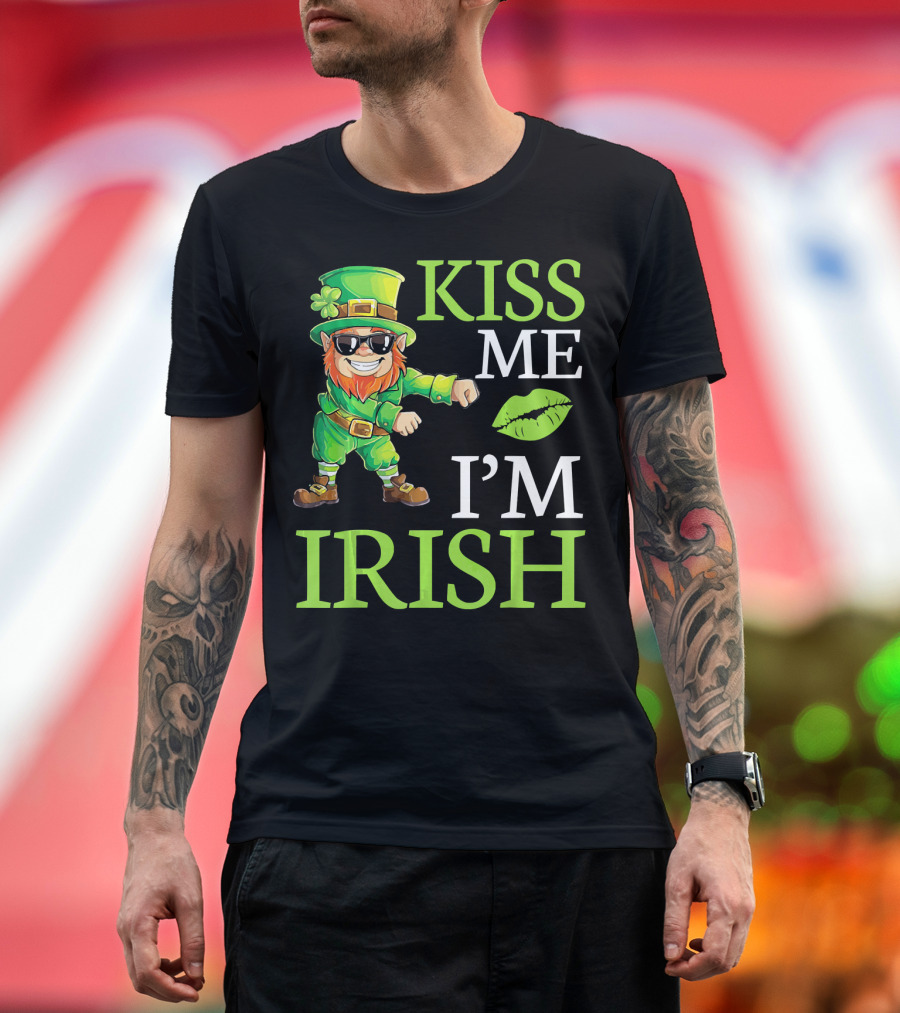 Kiss Me I'm Irish Cool Leprechaun Flossing T-Shirt