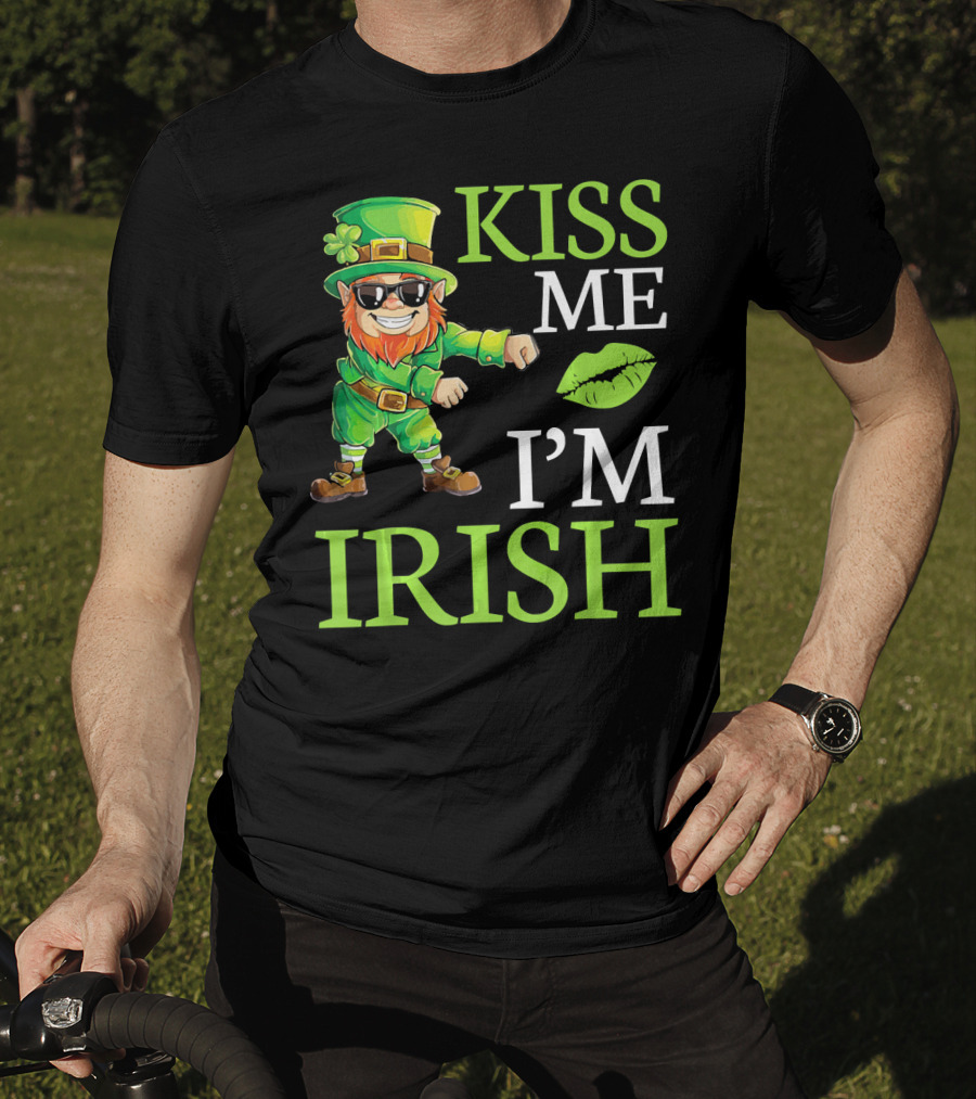 Kiss Me I'm Irish Cool Leprechaun Flossing T-Shirt