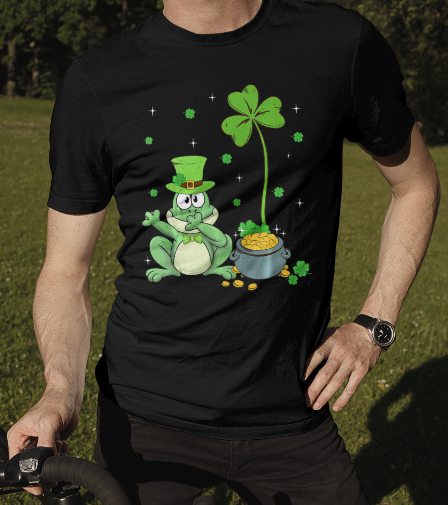 Shamrock Leprechaun Frog With Pot Of Gold And Clover Hat T-Shirt