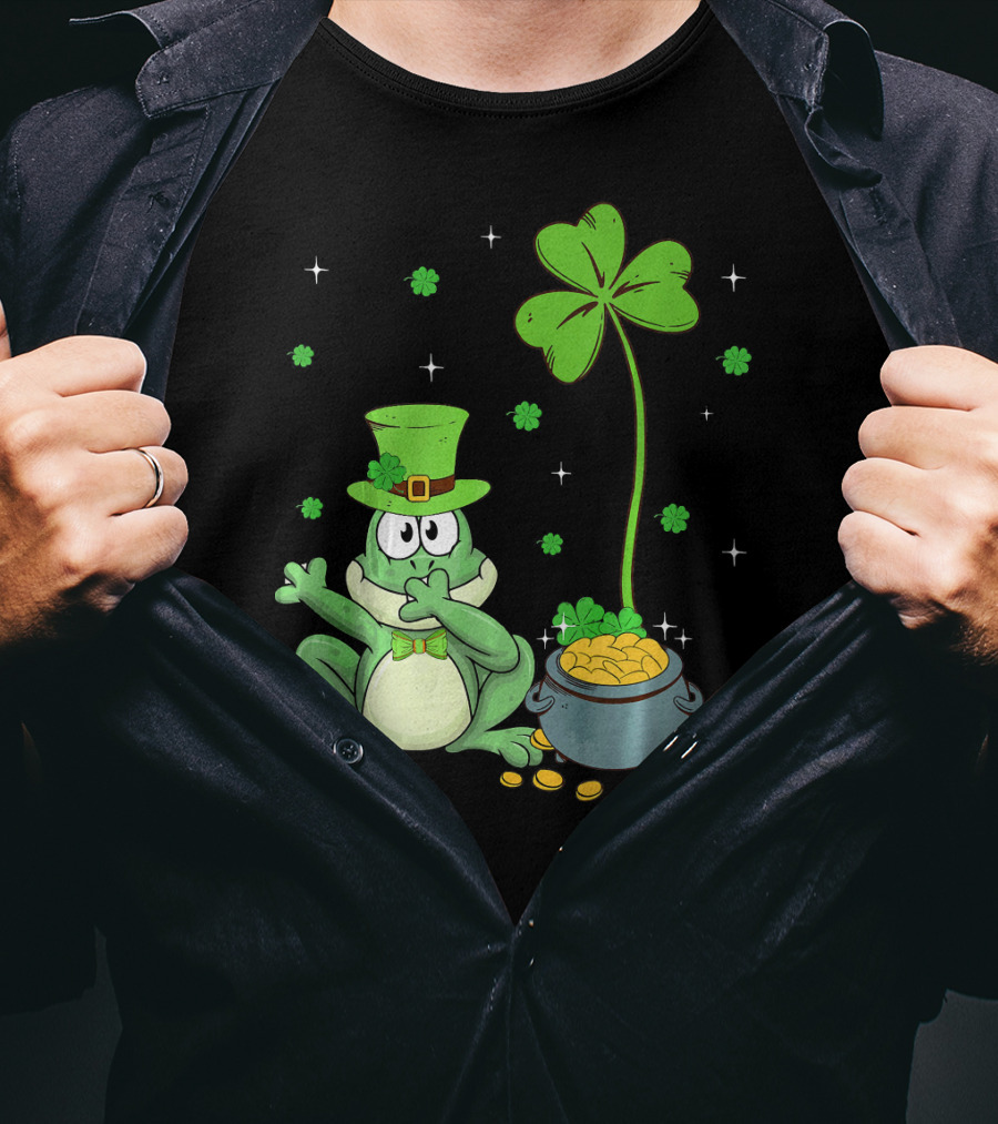 Shamrock Leprechaun Frog With Pot Of Gold And Clover Hat T-Shirt