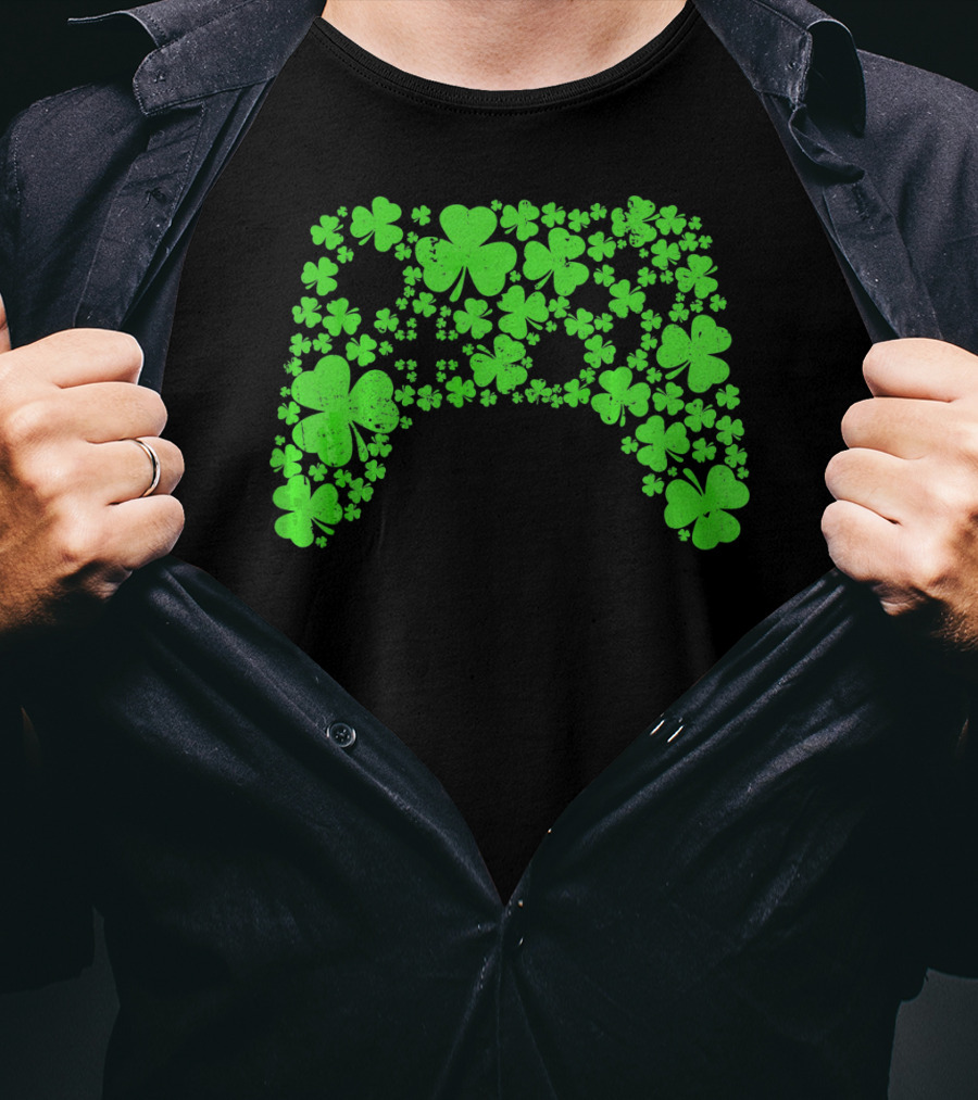St Patricks Day Gamer Gaming Lucky Shamrock Controller T-Shirt