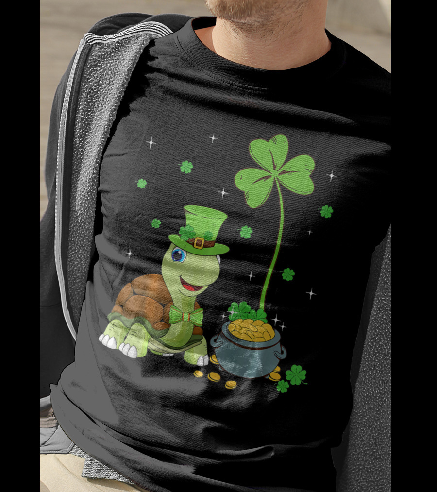 Shamrock Turtle With Leprechaun Hat And Pot Of Gold St Patricks T-Shirt