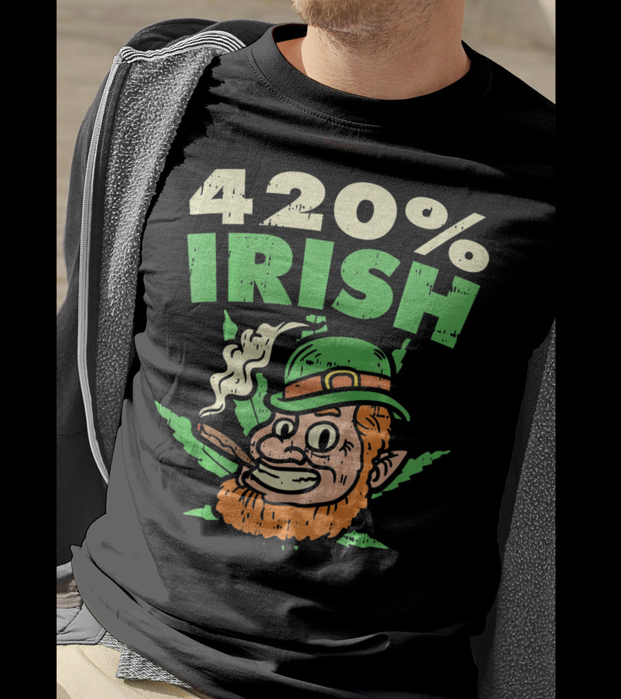 Funny St Patricks Day 420% Irish Weed Smoking Leprechaun T-Shirt
