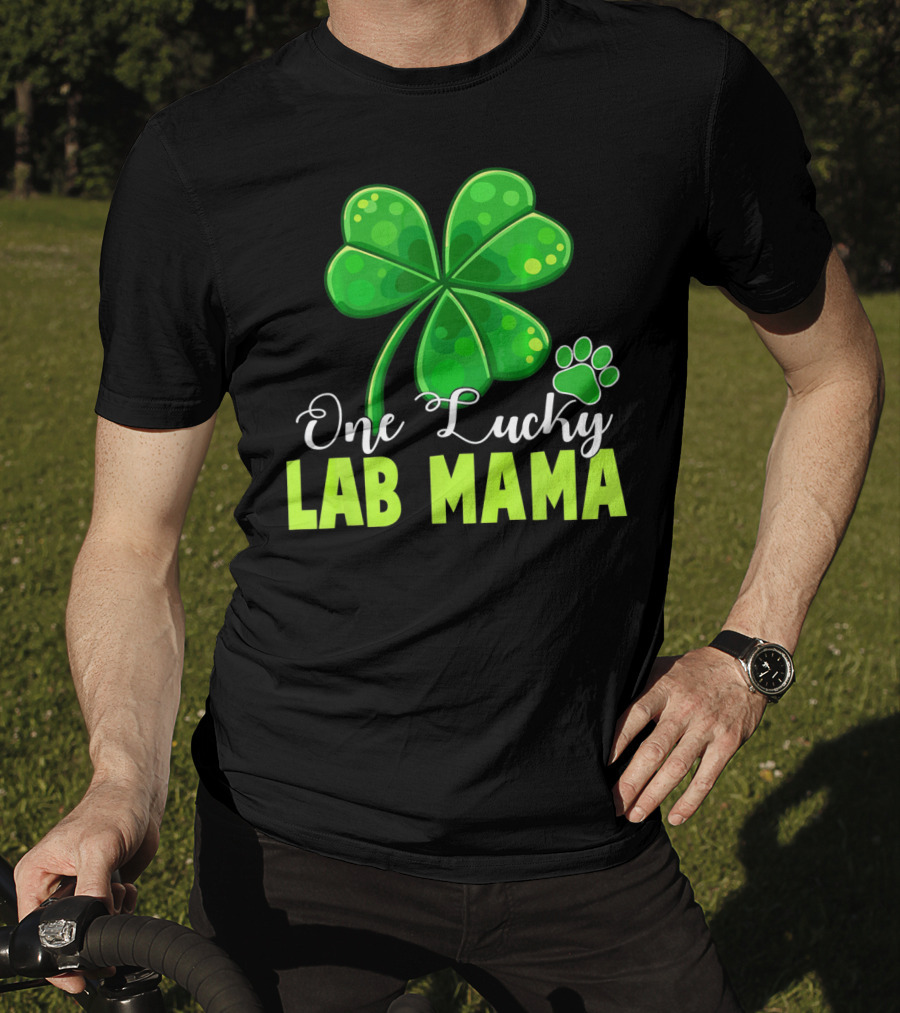 One Lucky Lab Mama Shamrock Paw Prints T-Shirt