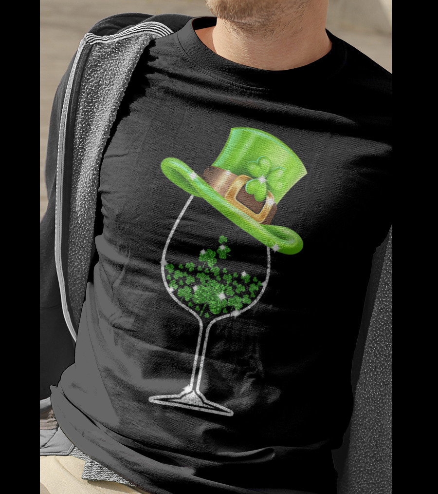 St Patricks Day Shamrock Wine Glass With Leprechaun Hat T-Shirt