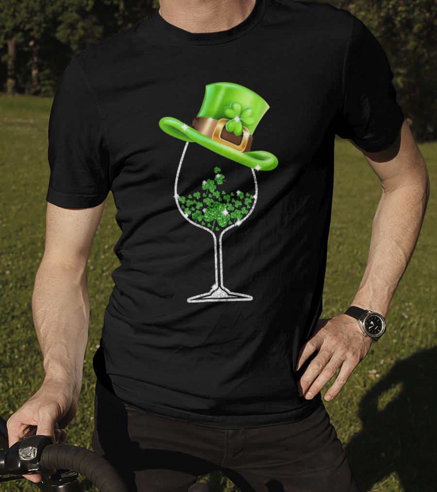 St Patricks Day Shamrock Wine Glass With Leprechaun Hat T-Shirt