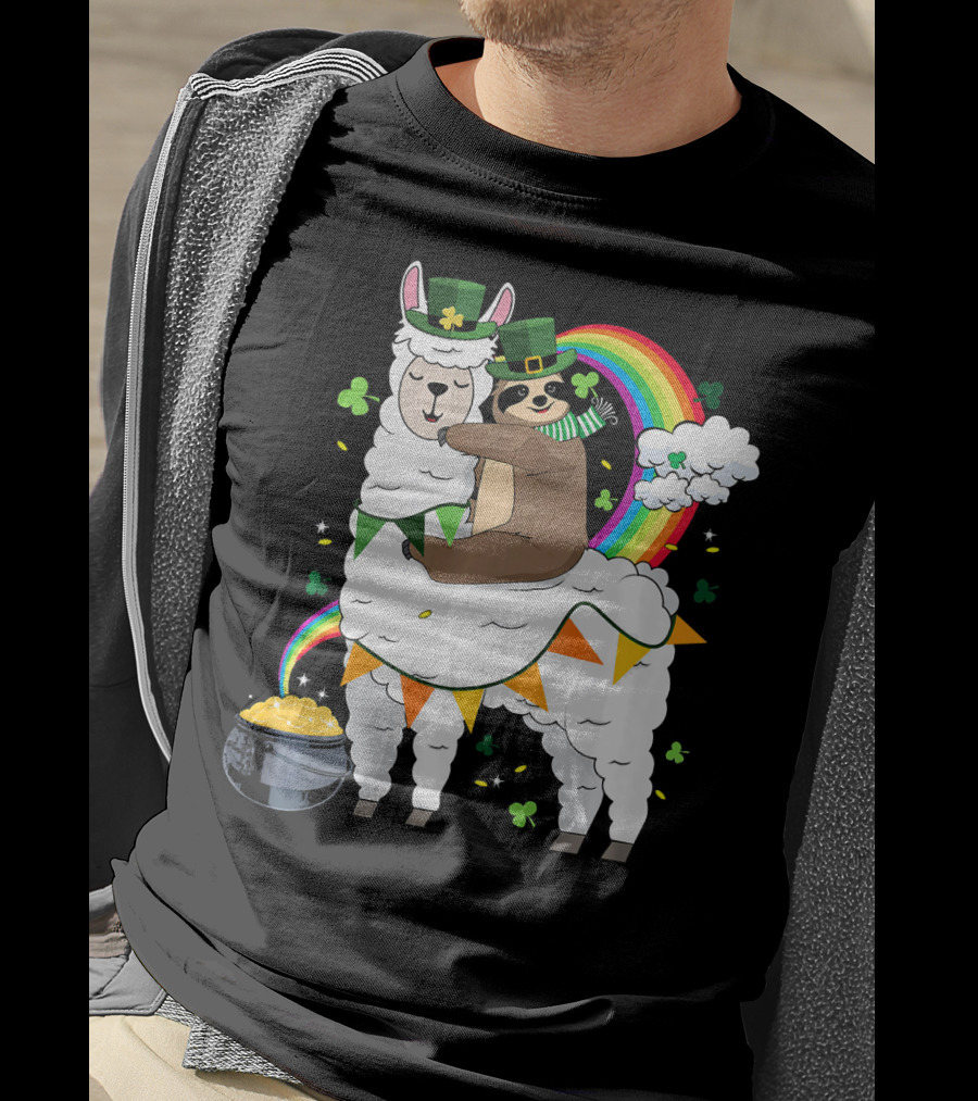 St. Patrick's Day Sloth Leprechaun With Rainbow And Gold On Llama T-Shirt