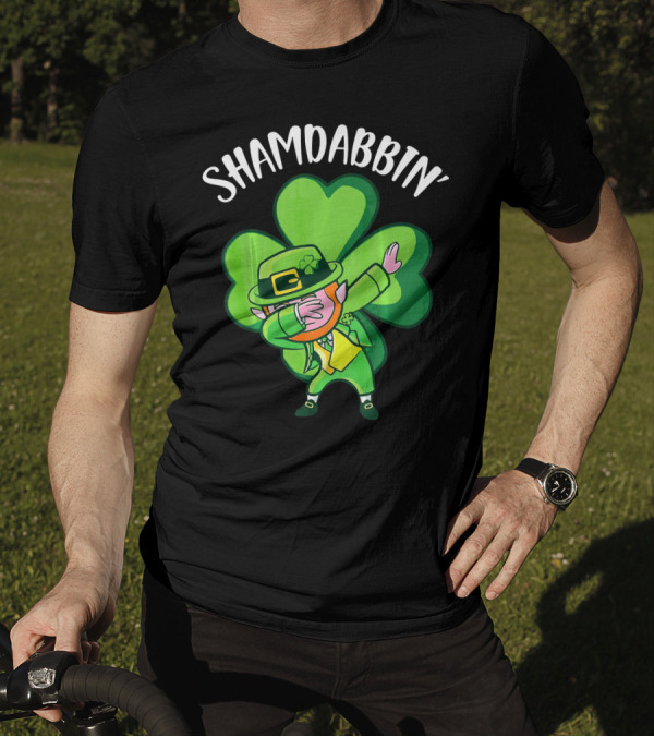 SHAMDABBIN' Leprechaun Dabbing With Big Shamrock T-Shirt