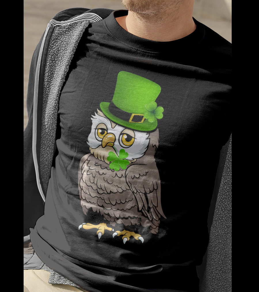 St Patricks Day Owl Wearing Green Hat With Shamrock Clove T-Shirt