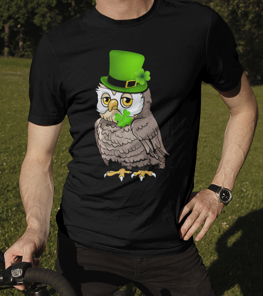 St Patricks Day Owl Wearing Green Hat With Shamrock Clove T-Shirt
