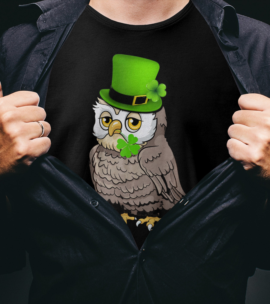 St Patricks Day Owl Wearing Green Hat With Shamrock Clove T-Shirt