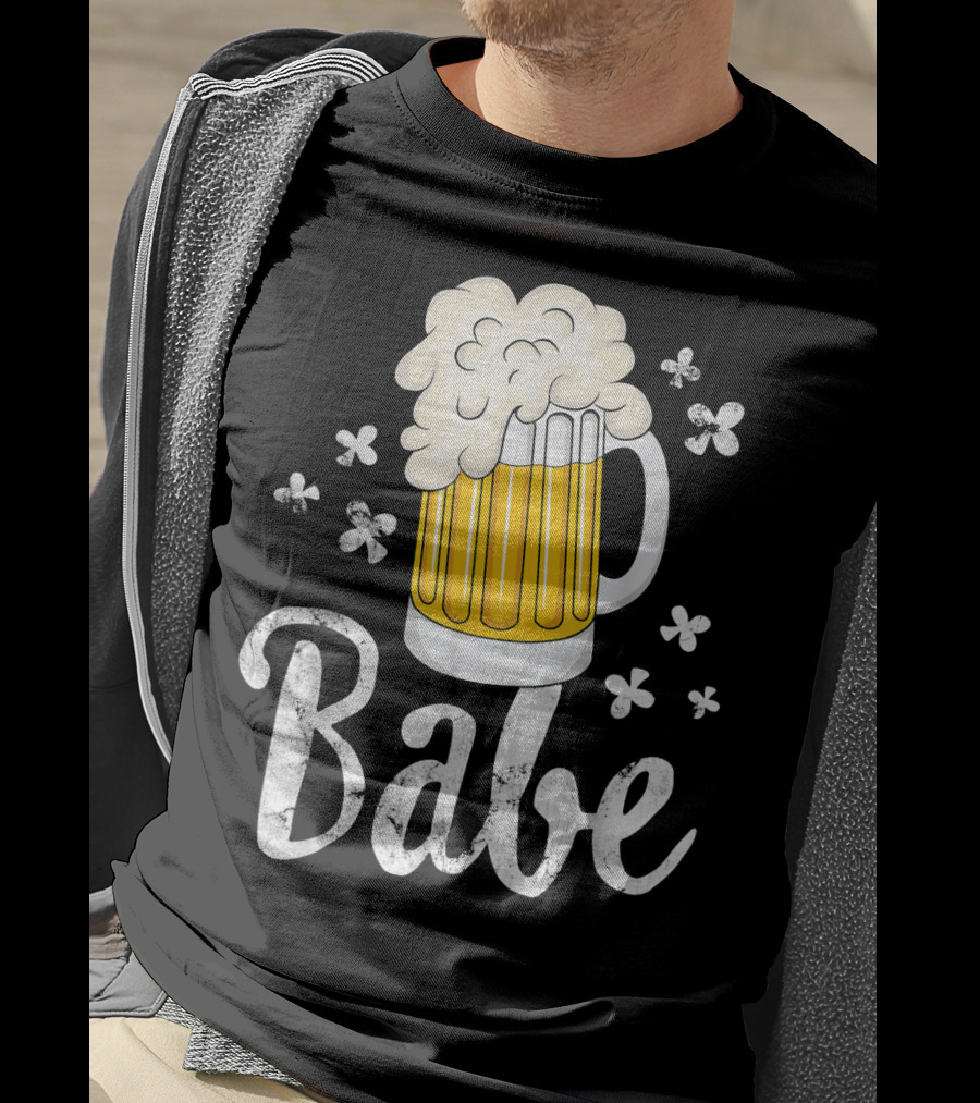 Beer Babe Mug Foam And Flowers T-Shirt