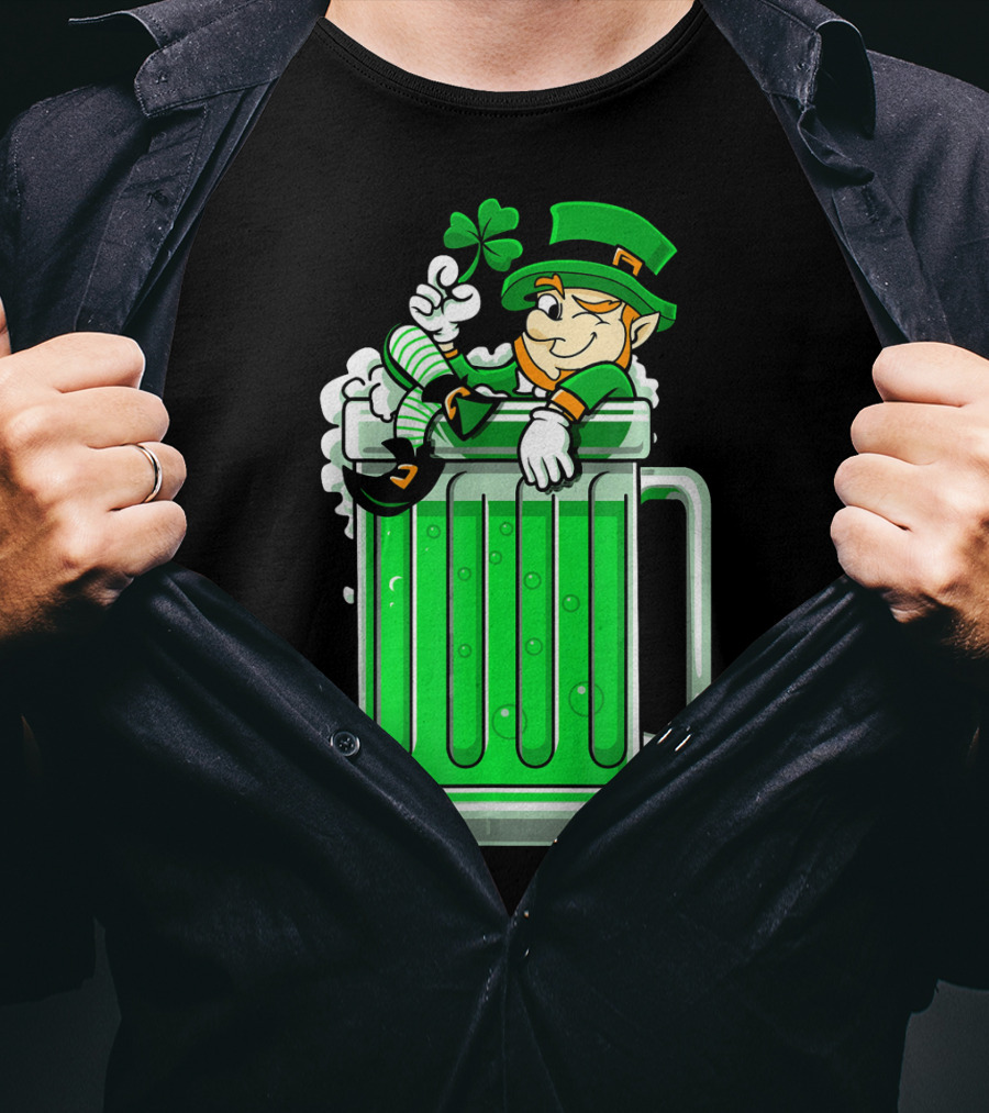 St Patricks Day Drinking Green Beer Leprechaun Shamrock T-Shirt
