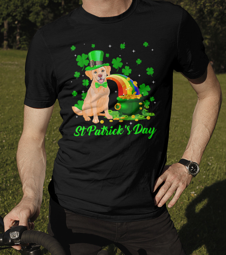 St Patrick's Day Leprechaun Golden Retriever T-Shirt