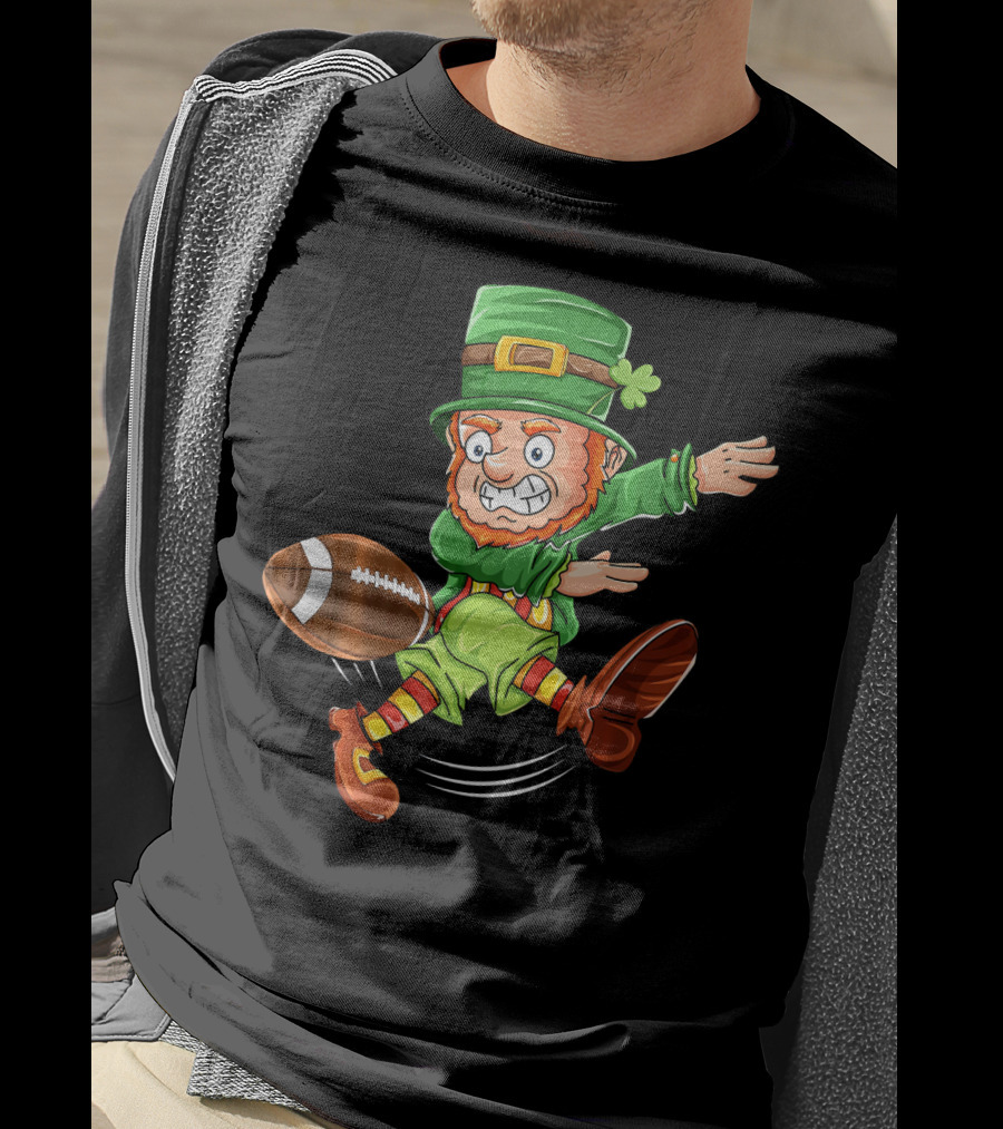 Leprechaun Rugby Kick St Patricks Day Coach Fun T-Shirt