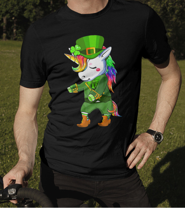 St. Patrick's Day Flossing Unicorn Leprechaun Green Outfit Rainbow Mane T-Shirt