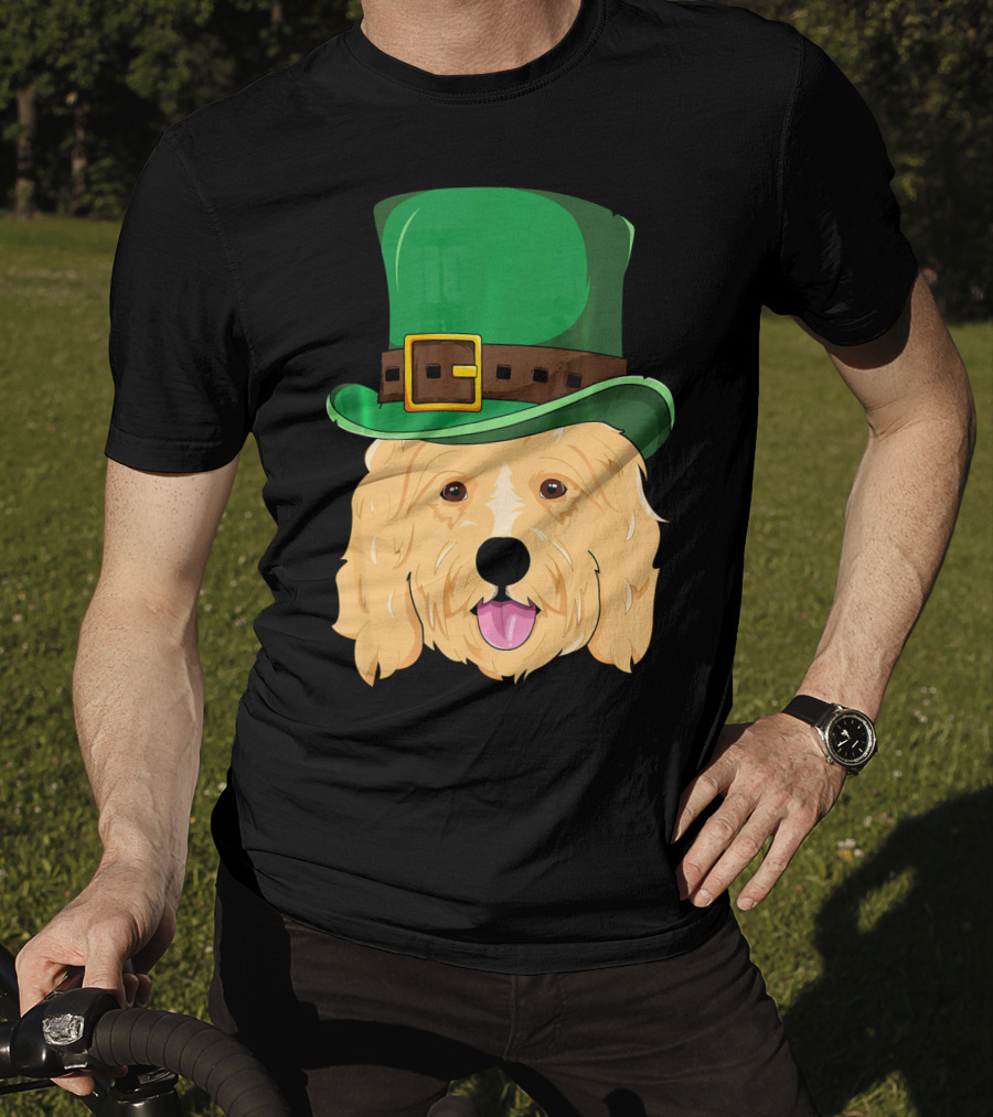 Golden Doodle St. Patrick's Day With Green Leprechaun Hat T-Shirt