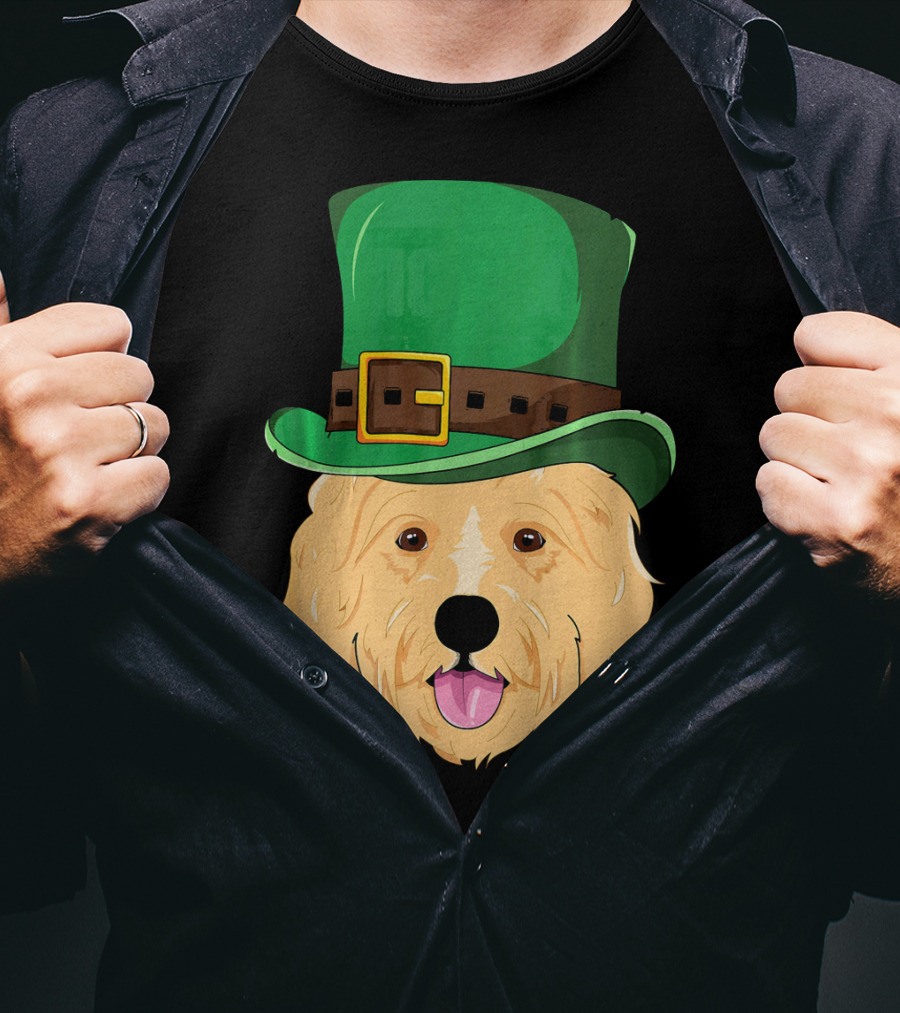 Golden Doodle St. Patrick's Day With Green Leprechaun Hat T-Shirt