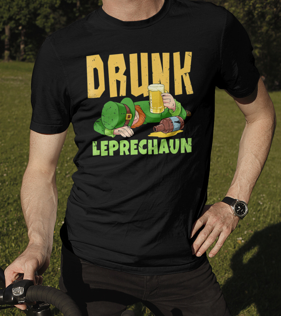 Drunk Leprechaun Holding Beer Mug And Whiskey Bottle T-Shirt