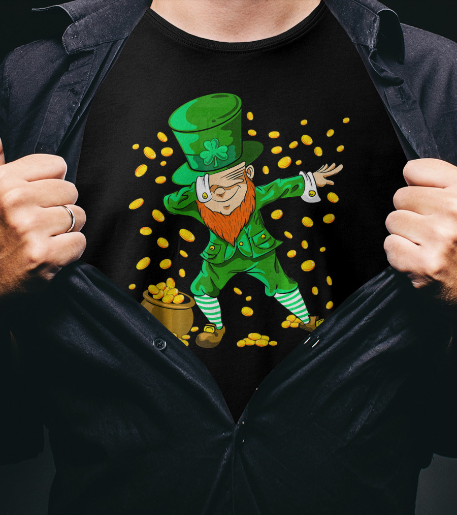Dabbing Leprechaun With Gold Coins For St Patrick's Day T-Shirt